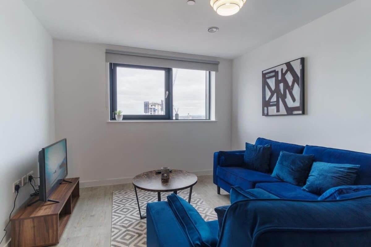Stunning 2 Bed Apartment In Salford With Views Manchester Exterior foto